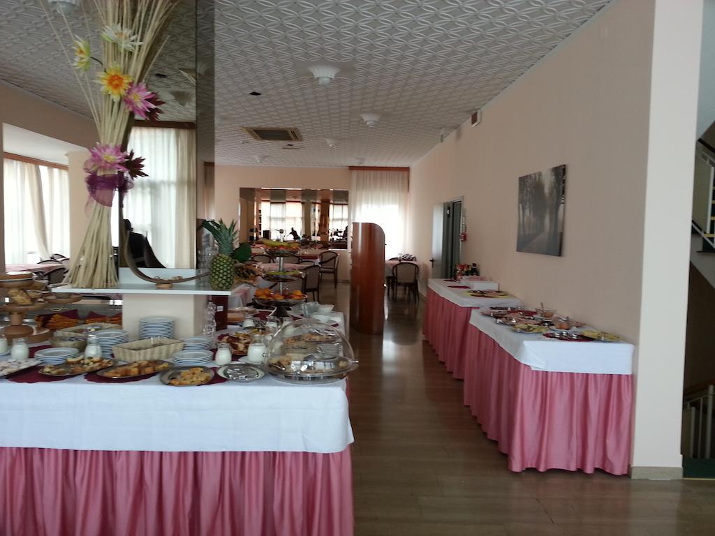 Hotel Glenn Rimini Extérieur photo