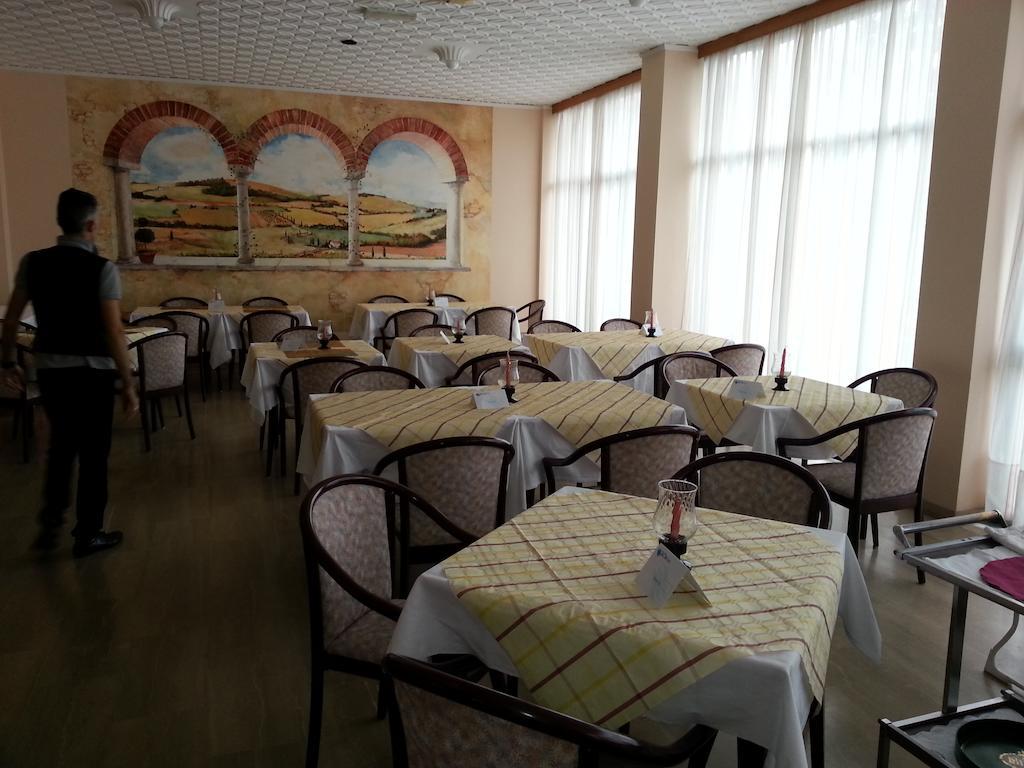 Hotel Glenn Rimini Extérieur photo