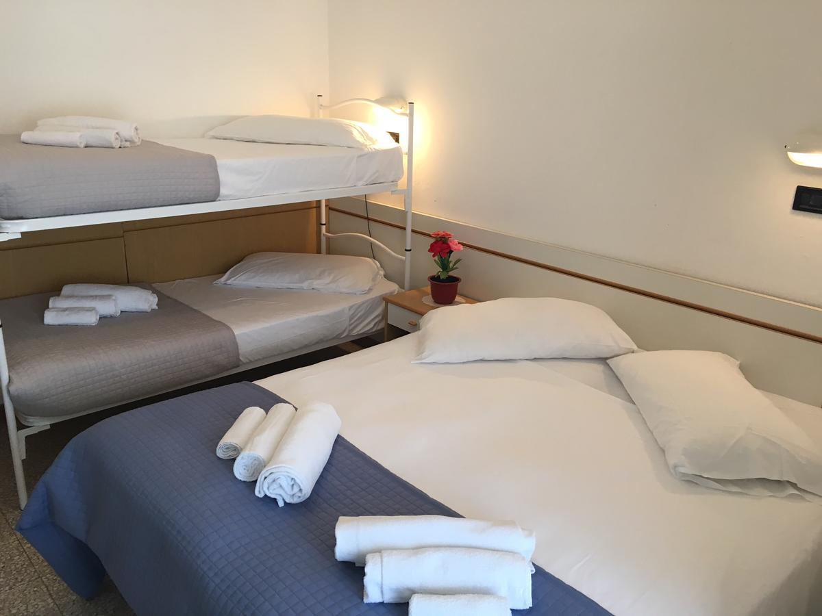 Hotel Glenn Rimini Extérieur photo
